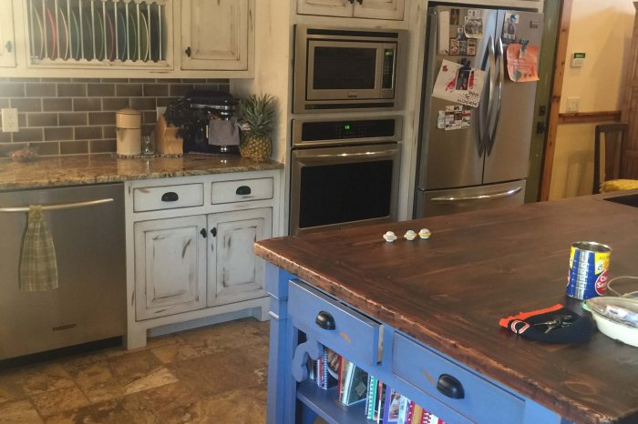 Kitchen Cabinets 1525