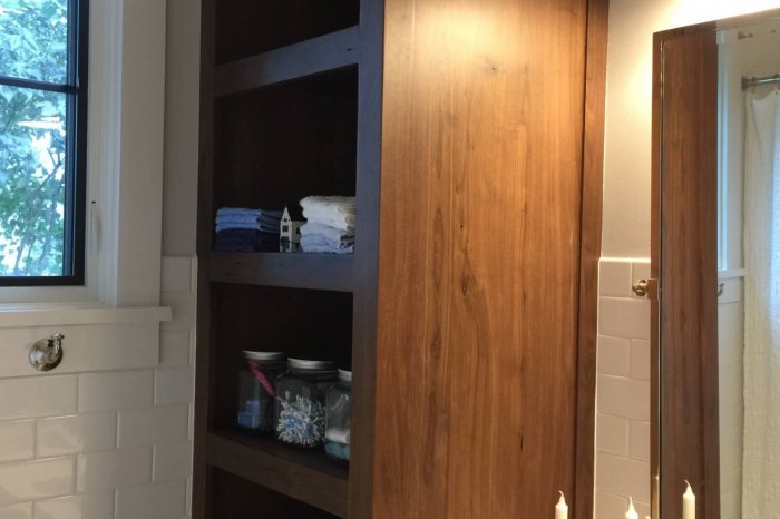 Bathroom Cabinetry 1740 in