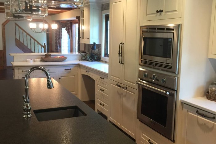 Kitchen Cabinetry 1767