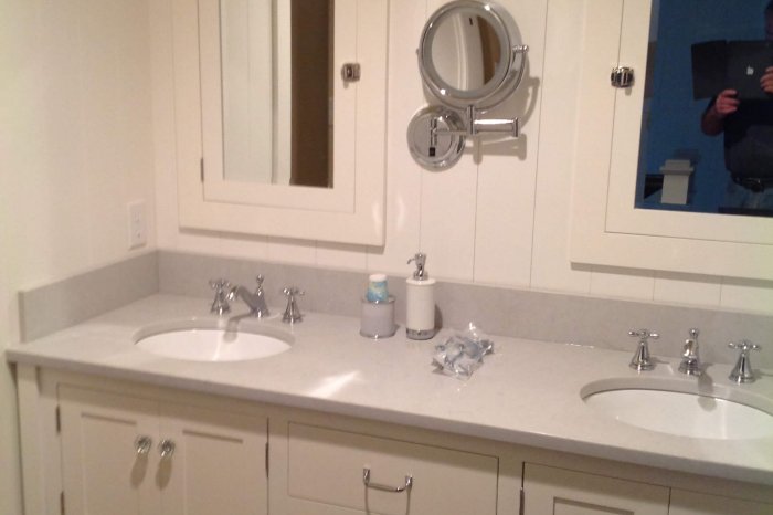 Bathroom Cabinets 0487 Albion IN