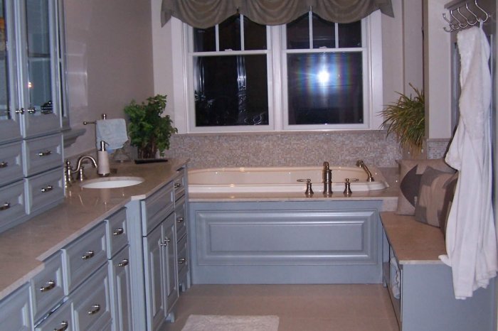 Bathroom Cabinets 100_5448 Albion IN