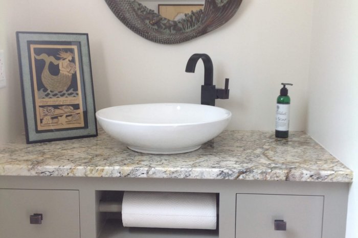Bathroom Cabinets 1048 Albion IN